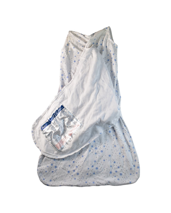 A White Sleepsacs from HALO in size 3-6M for neutral. (Back View)