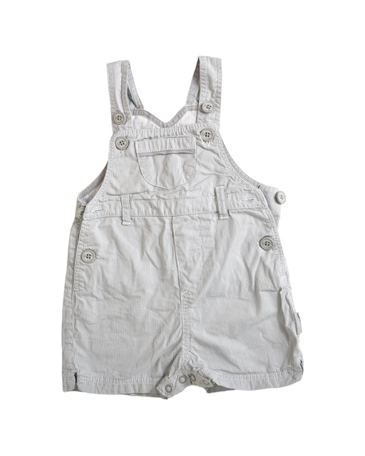 A Grey Overall Shorts from Chateau de Sable in size 6-12M for neutral. (Front View)