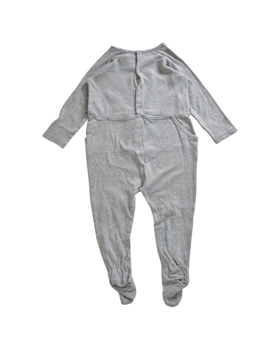 A Grey Onesies from Bonpoint in size 6-12M for boy. (Back View)