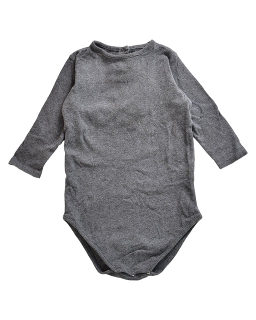 A Grey Bodysuits from Bonpoint in size 2T for boy. (Front View)