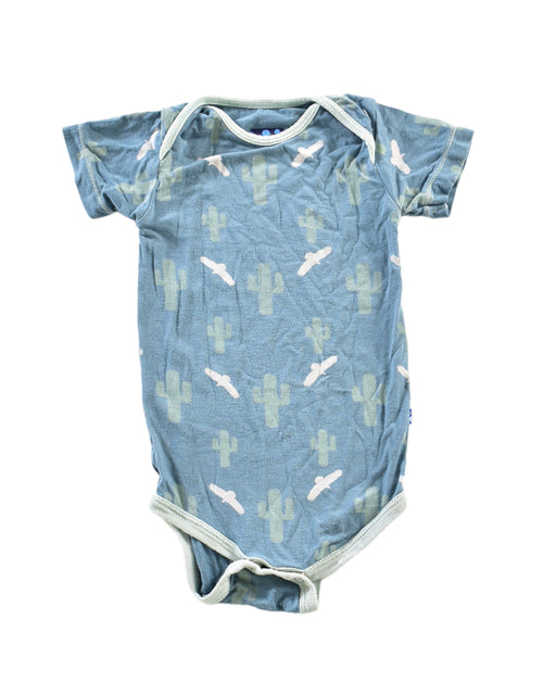 A Blue Short Sleeve Bodysuits from KicKee Pants in size 6-12M for boy. (Front View)