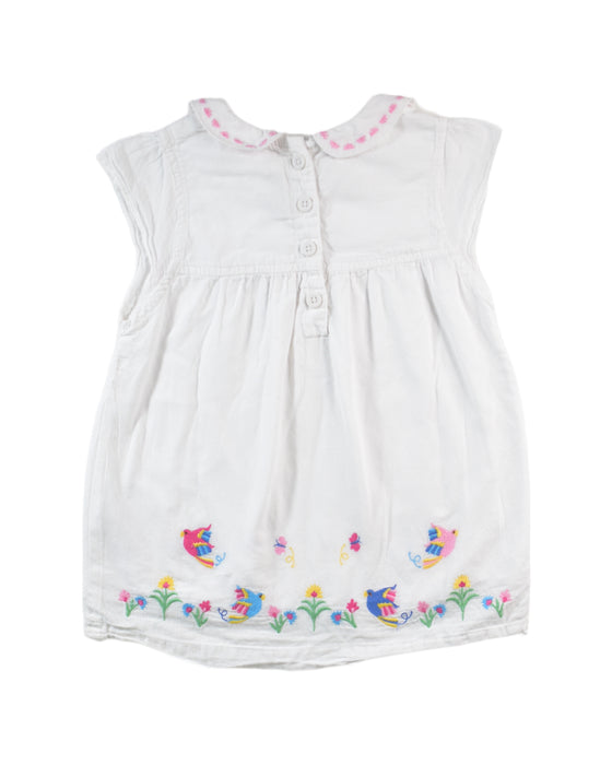 A White Short Sleeve Dresses from Jojo Maman Bébé in size 4T for girl. (Back View)