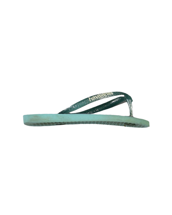 A Blue Flip Flops from Havaianas in size 4T for girl. (Front View)