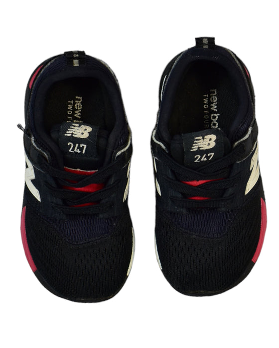 A Black Sneakers from New Balance in size 3T for boy. (Back View)