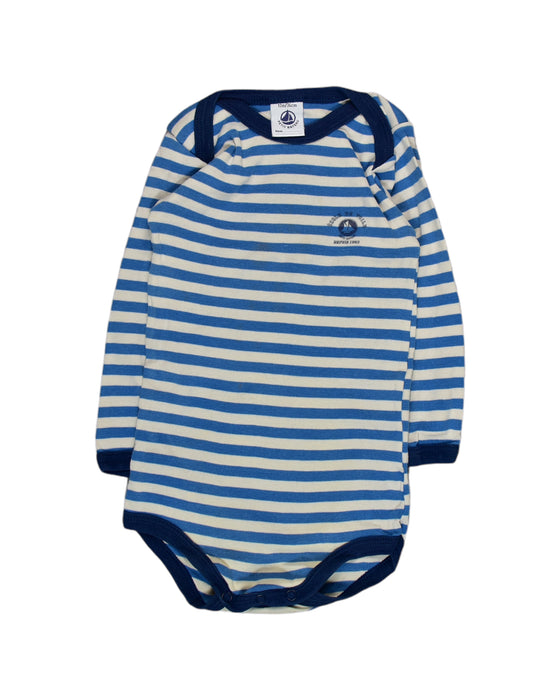 A White Bodysuits from Petit Bateau in size 6-12M for boy. (Front View)