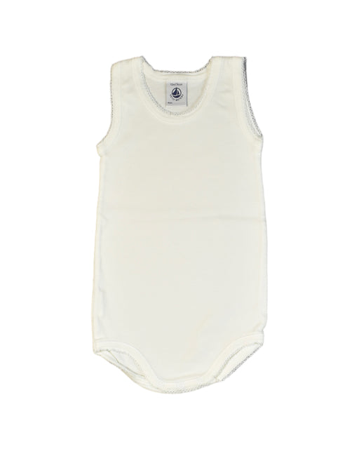 A White Bodysuits from Petit Bateau in size 6-12M for boy. (Front View)