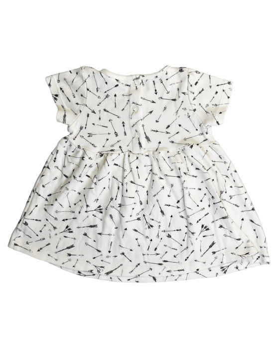 A White Short Sleeve Dresses from Hunter + Boo in size 3-6M for girl. (Back View)