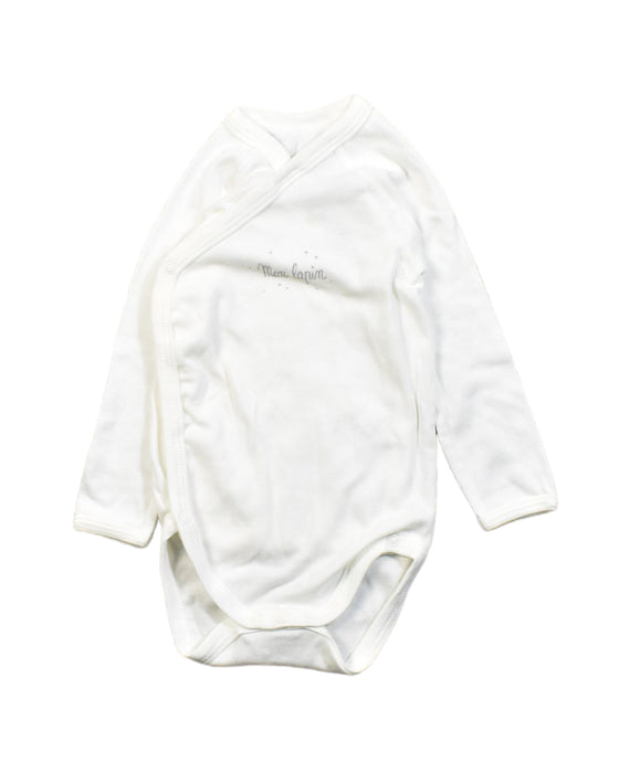 A White Bodysuits from Petit Bateau in size 6-12M for neutral. (Front View)