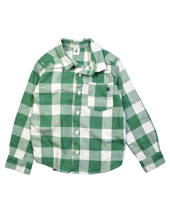 A Green Shirts from Petit Bateau in size 6T for boy. (Front View)