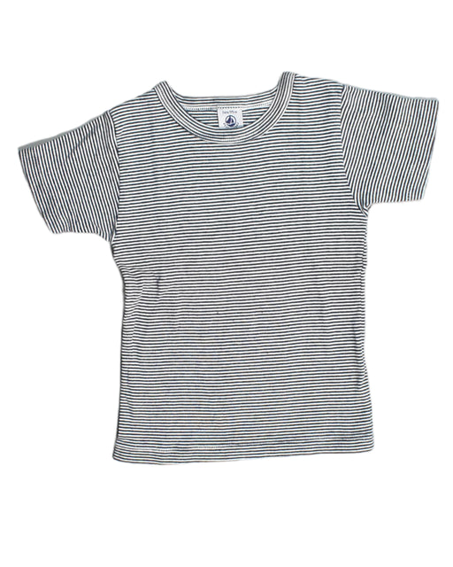 A Grey T Shirts from Petit Bateau in size 3T for boy. (Front View)