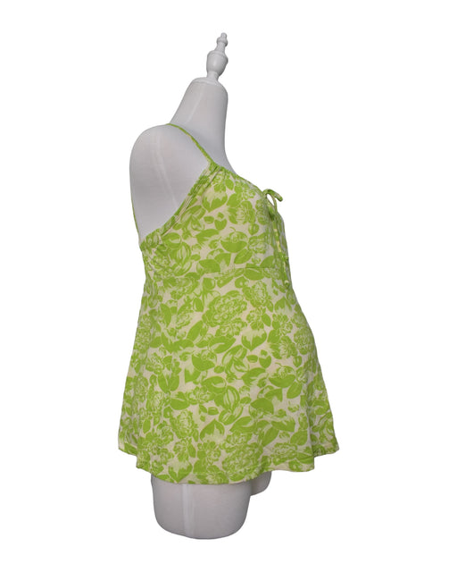 A Green Sleeveless Tops from Spring in size M for maternity. (Front View)