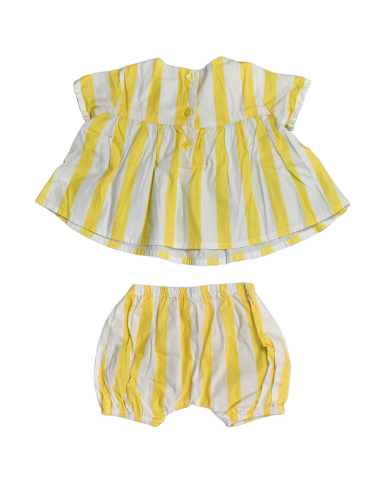 A White Shorts Sets from Sea Apple in size 6-12M for girl. (Back View)