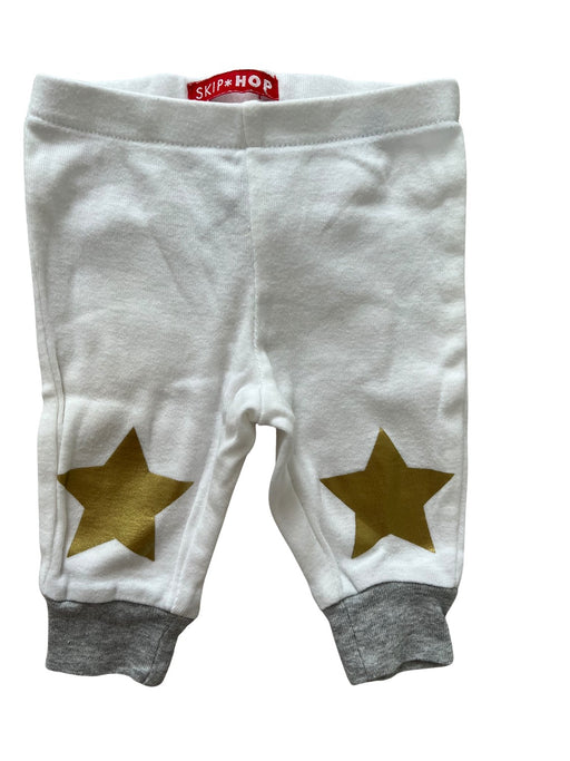 A White Casual Pants from Skip Hop in size 0-3M for neutral. (Front View)