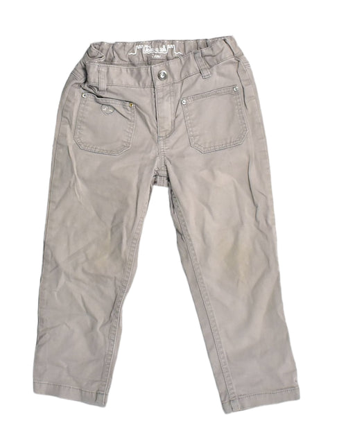 A Grey Casual Pants from Chateau de Sable in size 3T for girl. (Front View)