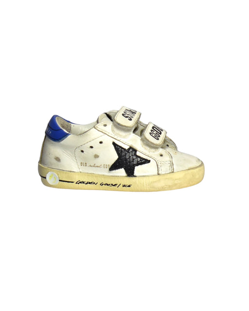 A White Sneakers from Golden Goose in size 12-18M for boy. (Front View)