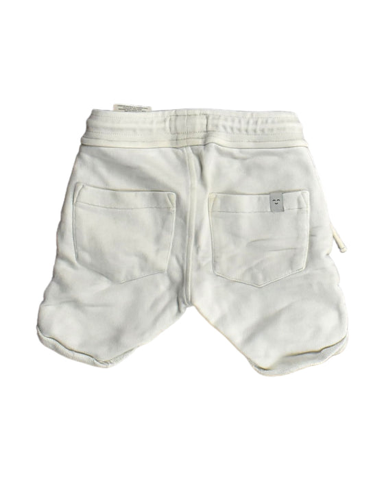 A White Shorts from Finger in the Nose in size 3T for boy. (Back View)