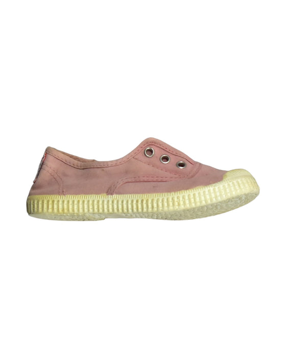 A Pink Slip Ons from Cienta in size 4T for girl. (Front View)