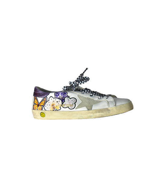 A White Sneakers from Golden Goose in size 7Y for girl. (Front View)