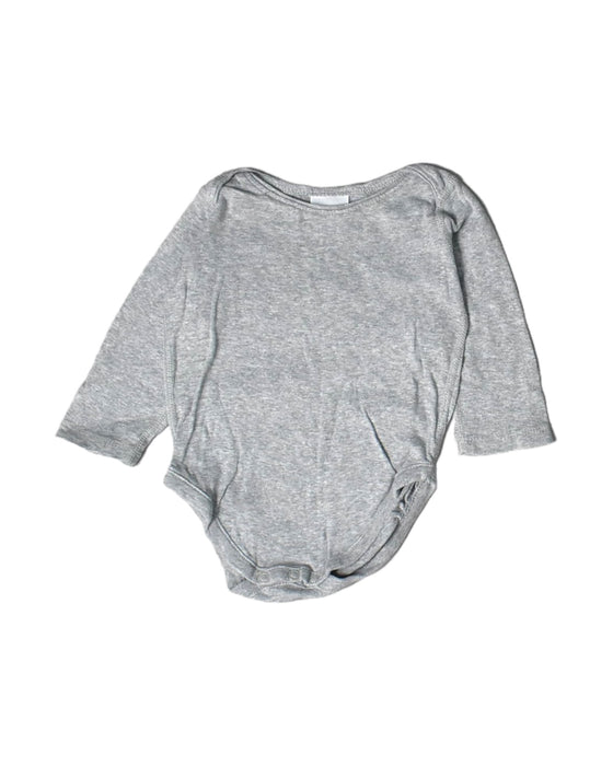 A Grey Long Sleeve Bodysuits from Hanna Andersson in size 3-6M for boy. (Front View)