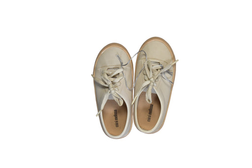 A Beige Sneakers from Mini Melissa in size 4T for girl. (Front View)