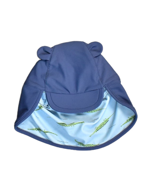 A Blue Sun Hats from The Little White Company in size 6-12M for boy. (Front View)