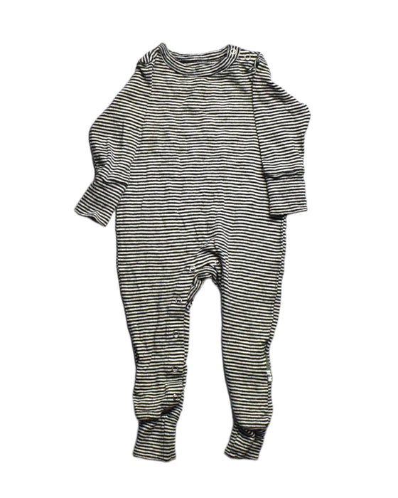 A Black Onesies from Nui Organics in size 18-24M for boy. (Front View)