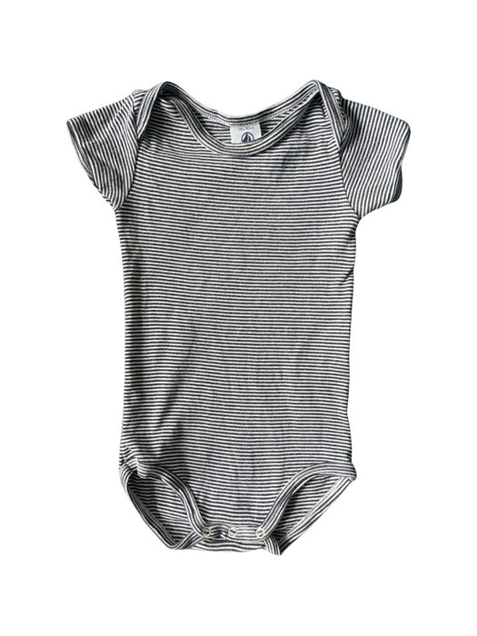 A White Short Sleeve Bodysuits from Petit Bateau in size 3-6M for neutral. (Front View)