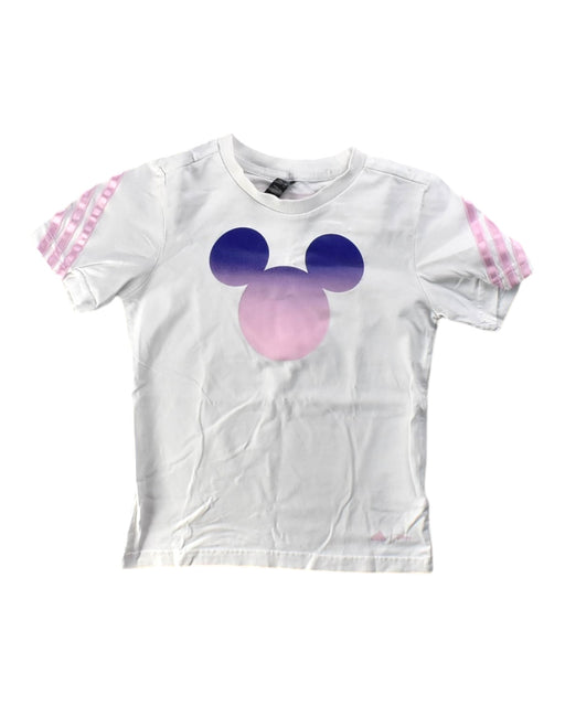 A White Short Sleeve T Shirts from Nike in size 7Y for girl. (Front View)