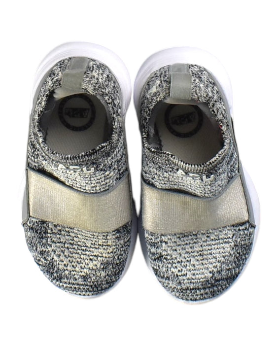 A Grey Slip Ons from APL in size 3T for neutral. (Back View)