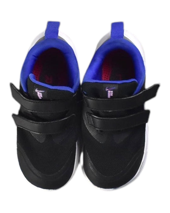 A Black Sneakers from Nike in size 4T for neutral. (Back View)