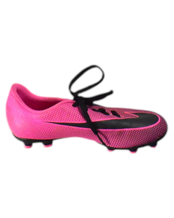 A Pink Cleats/Soccer Shoes from Nike in size 7Y for neutral. (Front View)