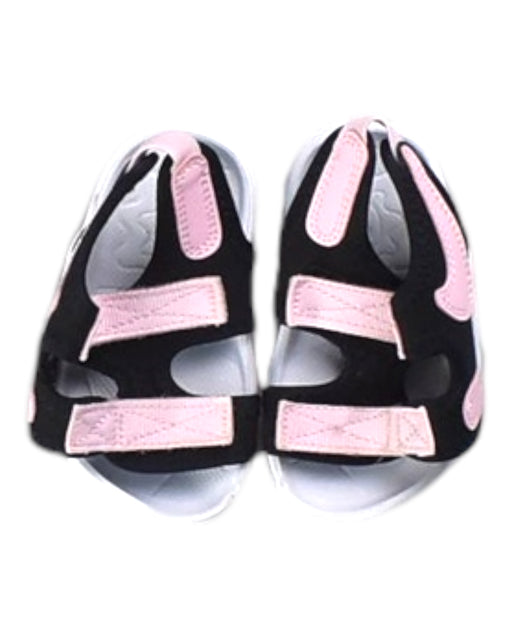 A Black Sandals from Nike in size 6-12M for girl. (Front View)