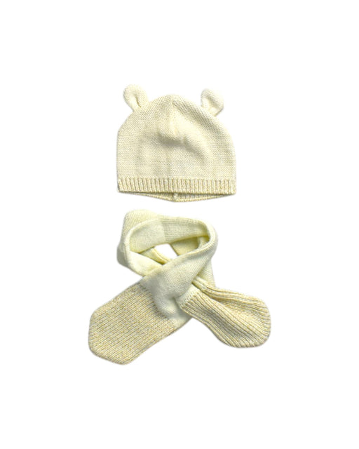 A Ivory Winter Hats from Petit Bateau in size O/S for neutral. (Front View)