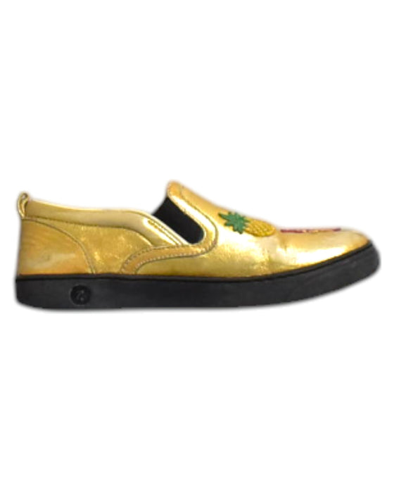 A Gold Slip Ons from Gucci in size 5T for neutral. (Front View)