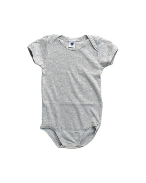 A Grey Short Sleeve Bodysuits from Petit Bateau in size 3T for neutral. (Front View)