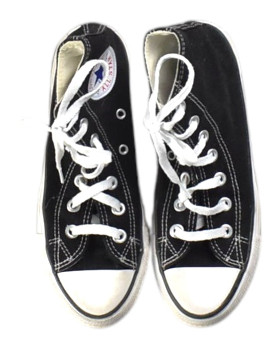 A Black Sneakers from Converse in size 11Y for neutral. (Back View)