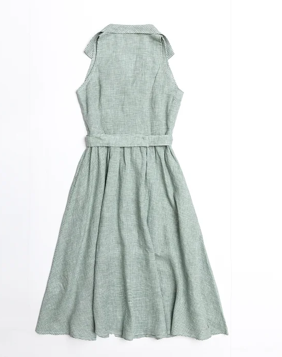 A Green Sleeveless Dresses from Bochechas in size XS for women. 